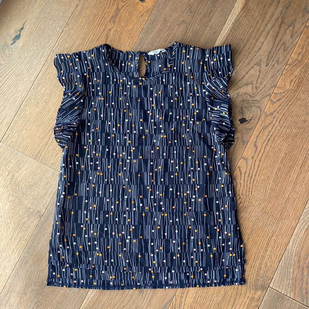 Elegant tops